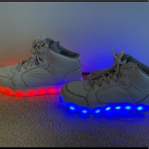 Sketchers light up. Rare. Comfy, work GREAT!!!